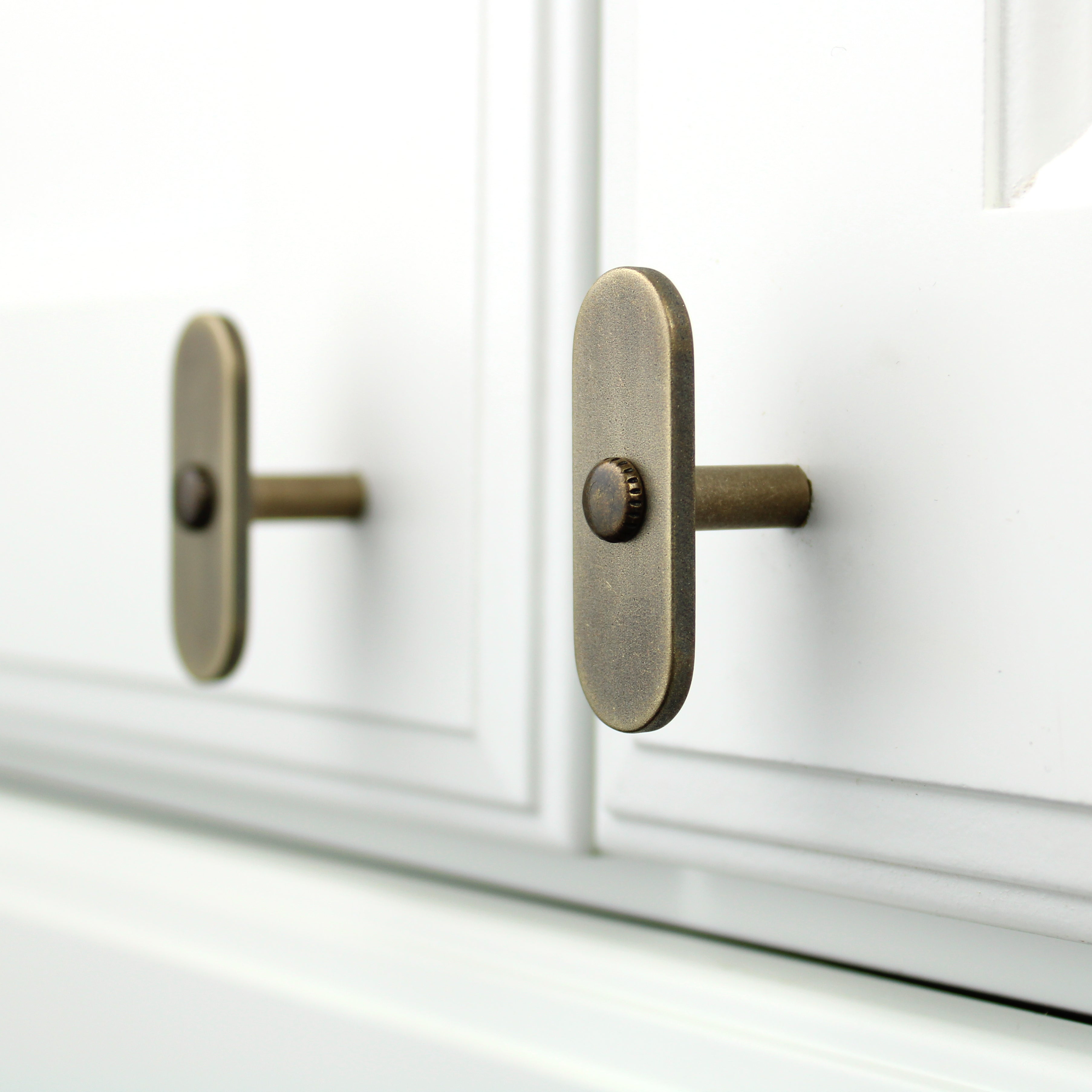 Lumi Solid Brass Cabinet Pull